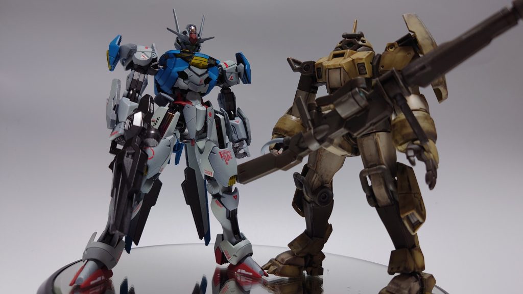 エアリアルと並べても絵になります。。。が、エアリアルは塗装ミスも多いので塗装し直したくなります