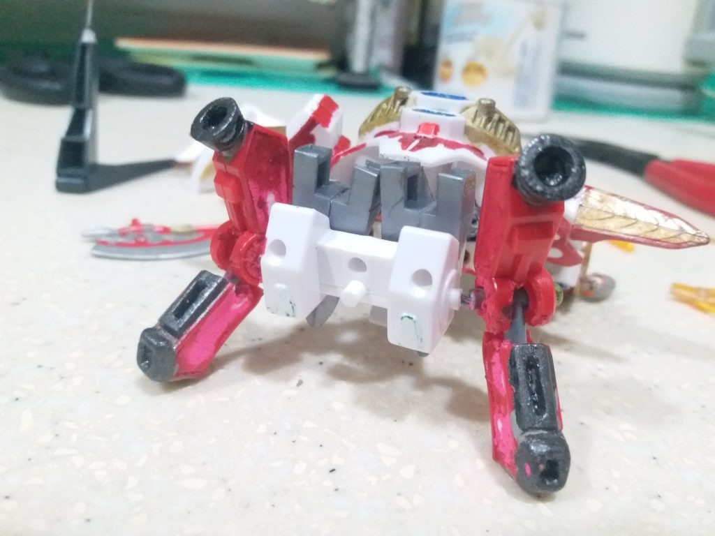 武器獸–4枚目/制作者：LUNLUN（邪道可動）