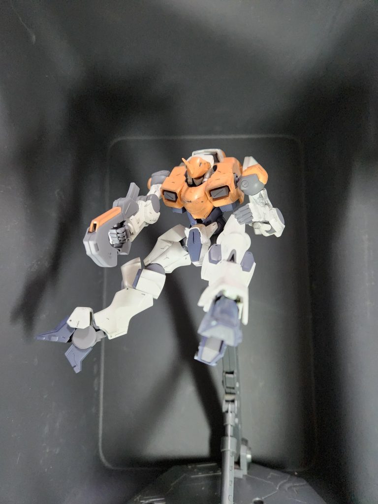 急ブレーキをかけての射撃ポーズ(のつもり)こういうのも起動実験には必要なので撮ってみました！