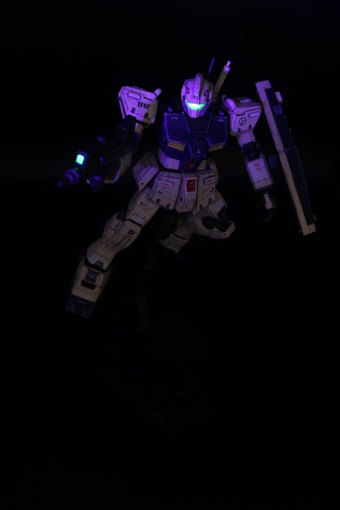 初めてブラックライト使ってみましたが、写真難しいです。汗。