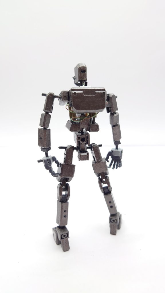 ガンダムフレーム–3枚目/制作者:ふじなみ