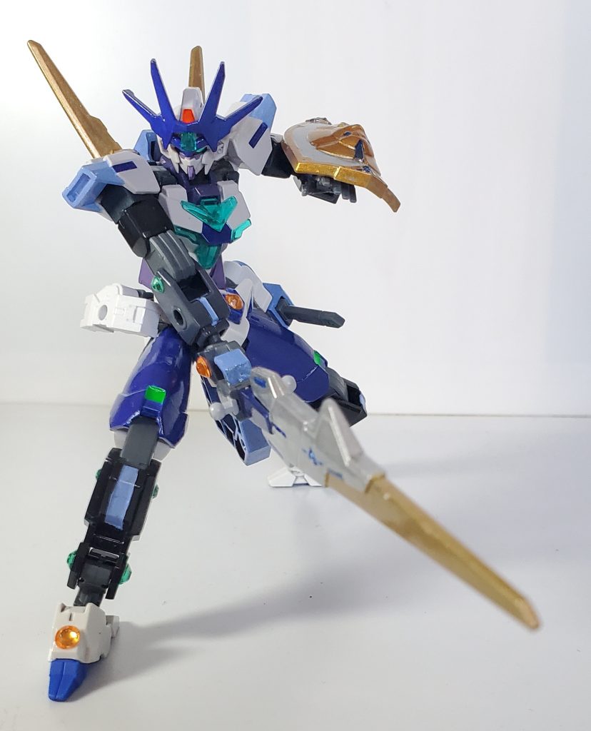 雷牙呀ブレイド本機体のメインです。刀身自体に切断能力はなく、どちらかと言えば鈍器です。刀身にエネルギーを纏わせて、切断能力を付与します。