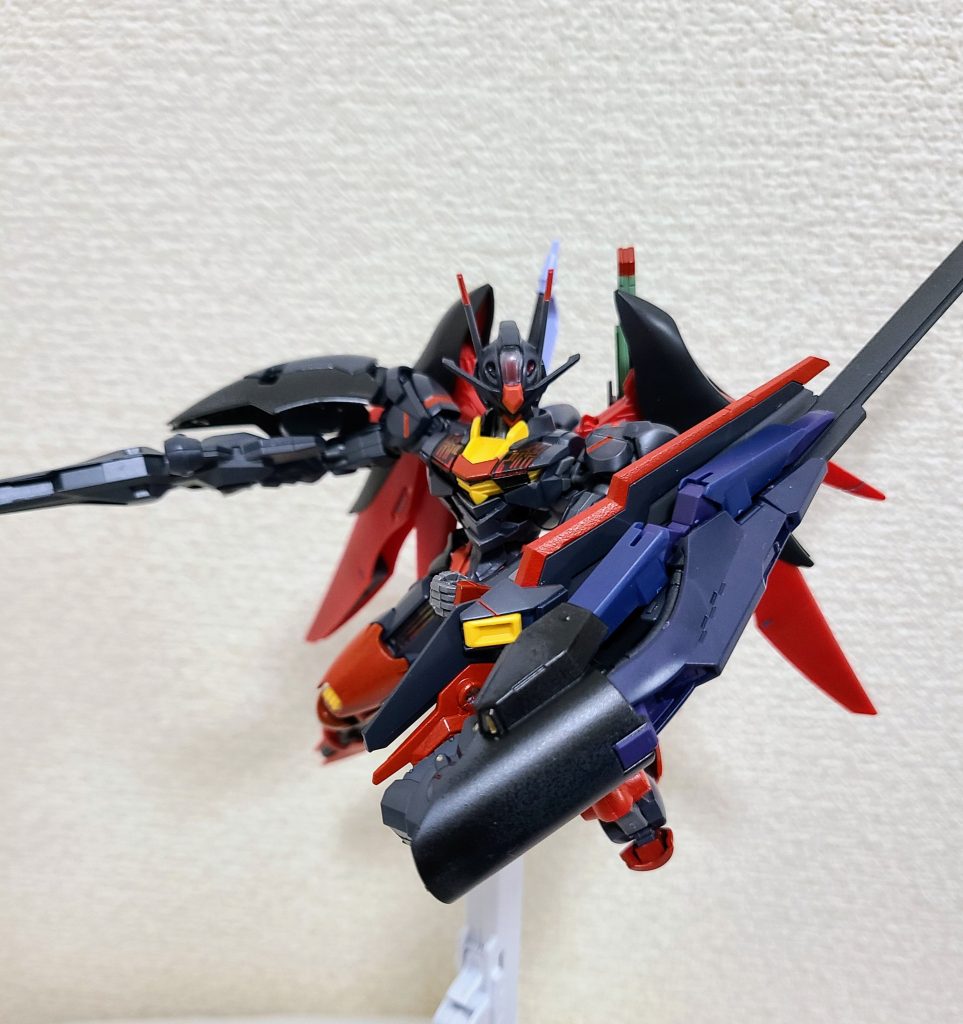 初投稿で複数枚の上げかた分からず無念全装備