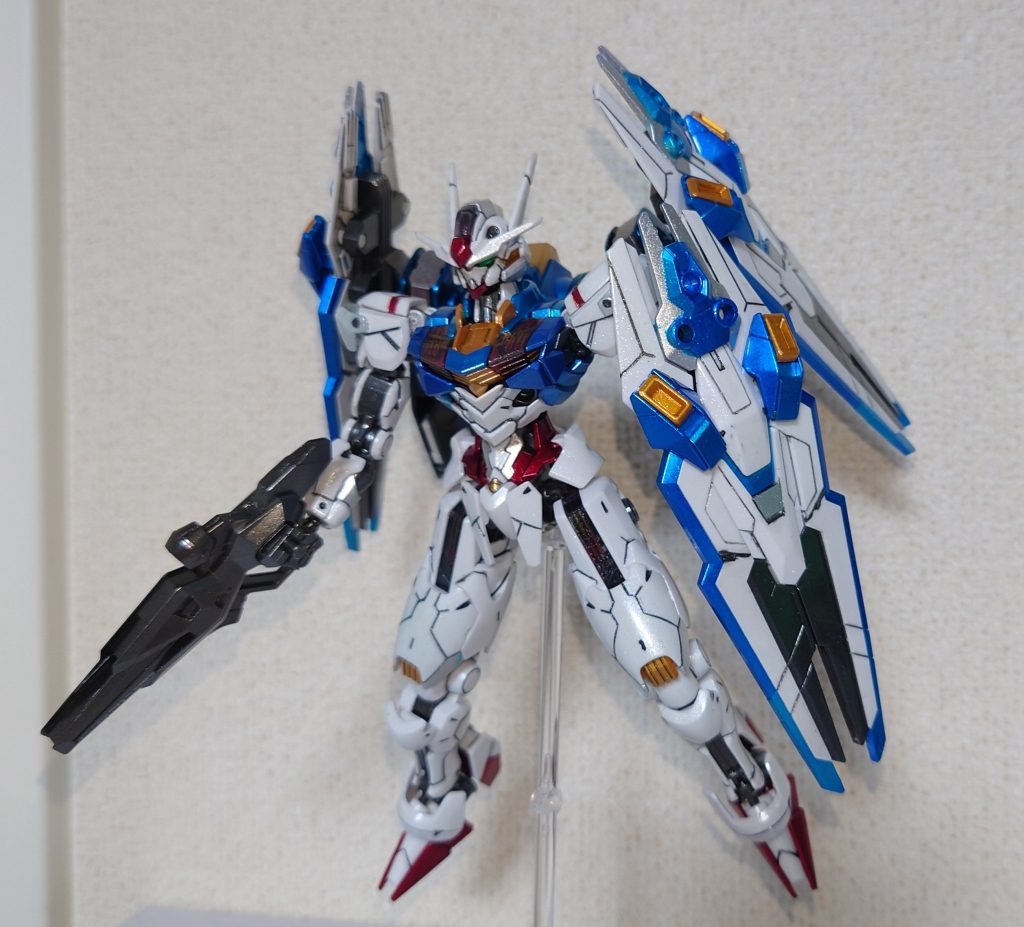 フライトユニットがほぼ見えない(汗)むしろシールドがフライトユニットのよう。推進力は発揮できる設定で。