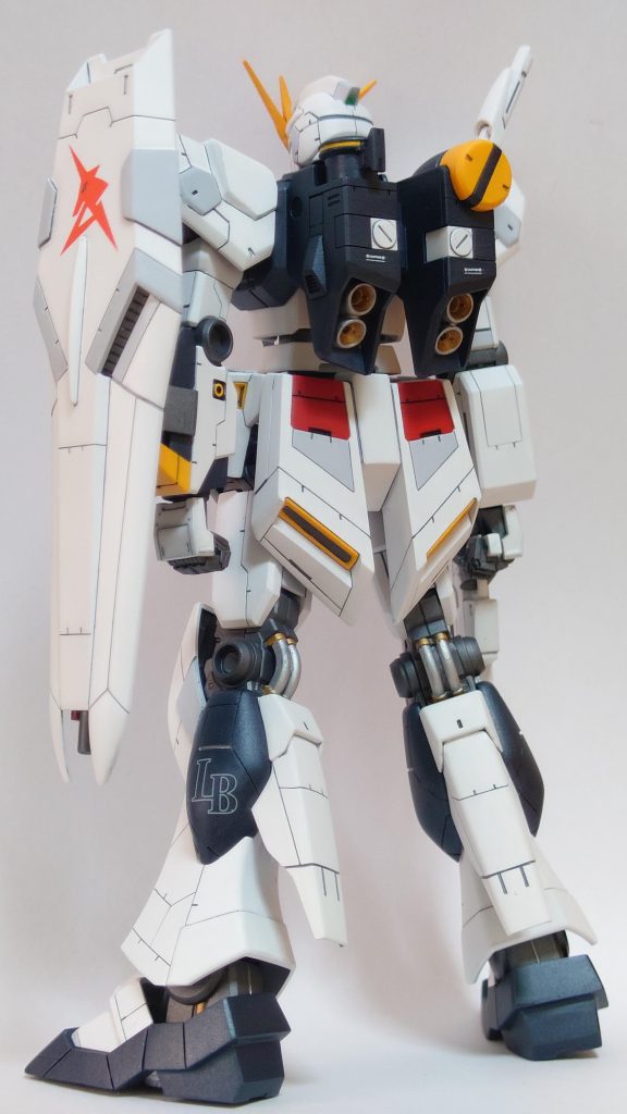 EG νガンダム–4枚目/制作者：たいら