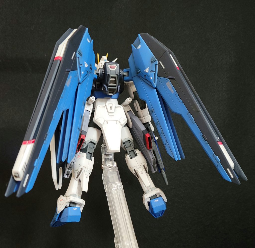 REAR VIEW  ウイング重たいんで、自立はギリギリ。足に重りとか入れると良かったのかもしれません。