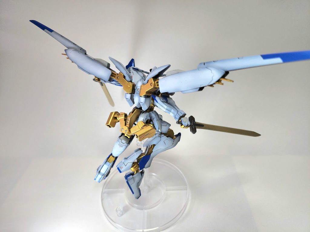 バックショット   ちなみに、バルバトスは艶消、バエルは半艶消し、やっぱデカールは少なめに。