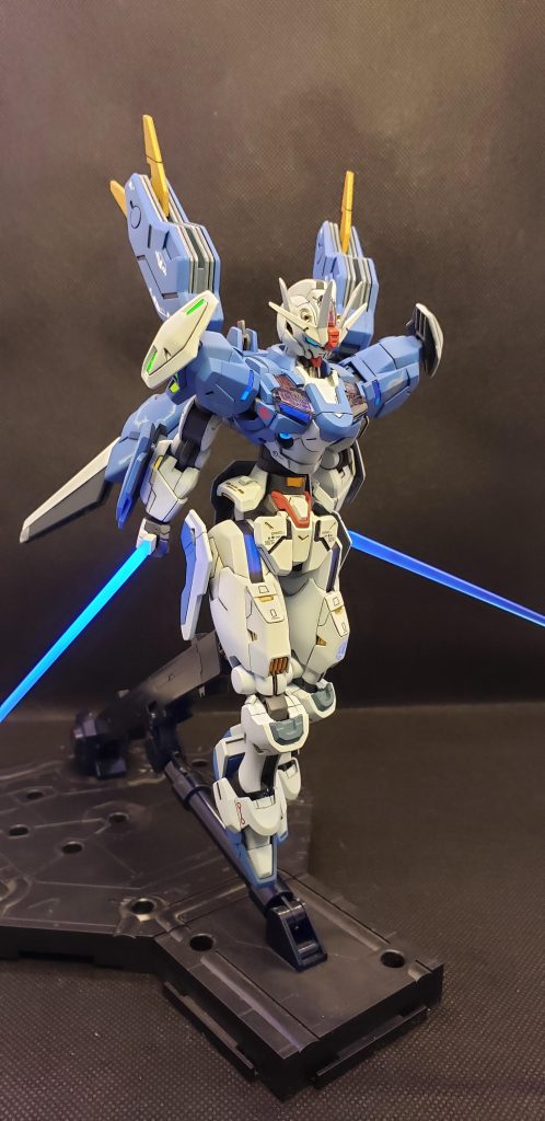 大腿部のつや消しするのにクリアーパーツにマスキングするの忘れてくすんだ(´・ω・`)そうだトマトにしてもらおう🍅