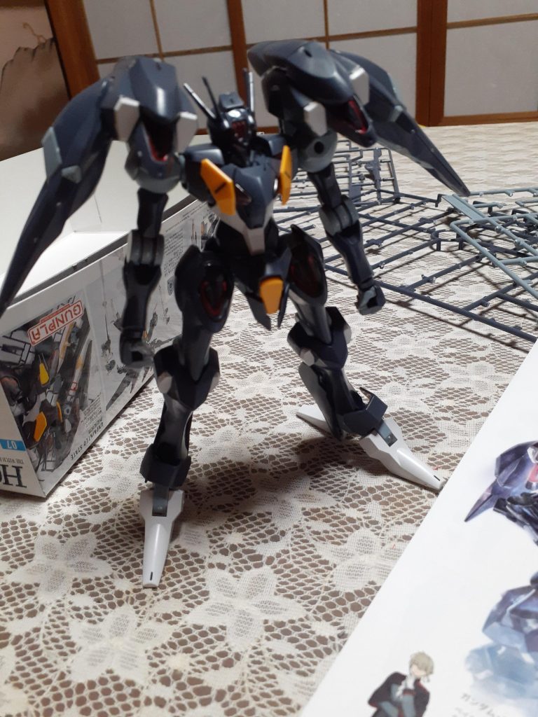 制作工程2 背部ユニットを装着した状態です。