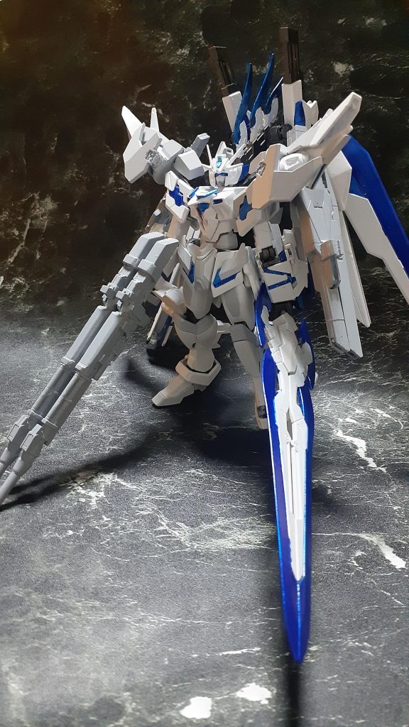 ブラン·フェニックス·ガンダム白い不死鳥