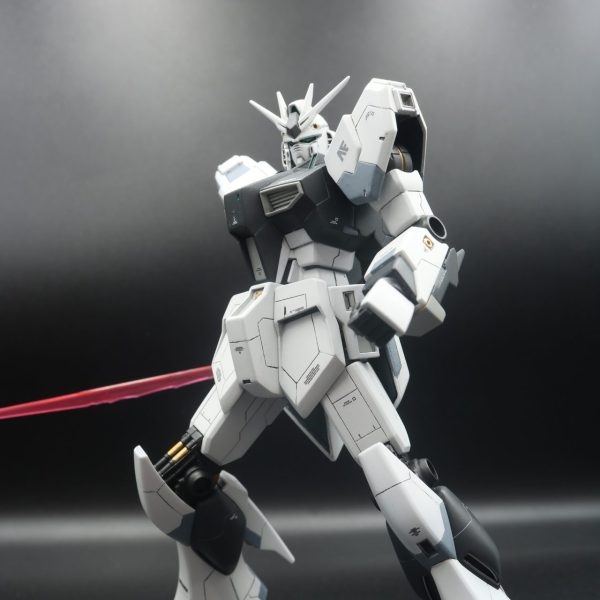 EGνガンダム(モノトーン調)