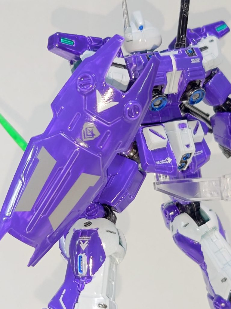 シールドにマーク貼りました。お気に入り