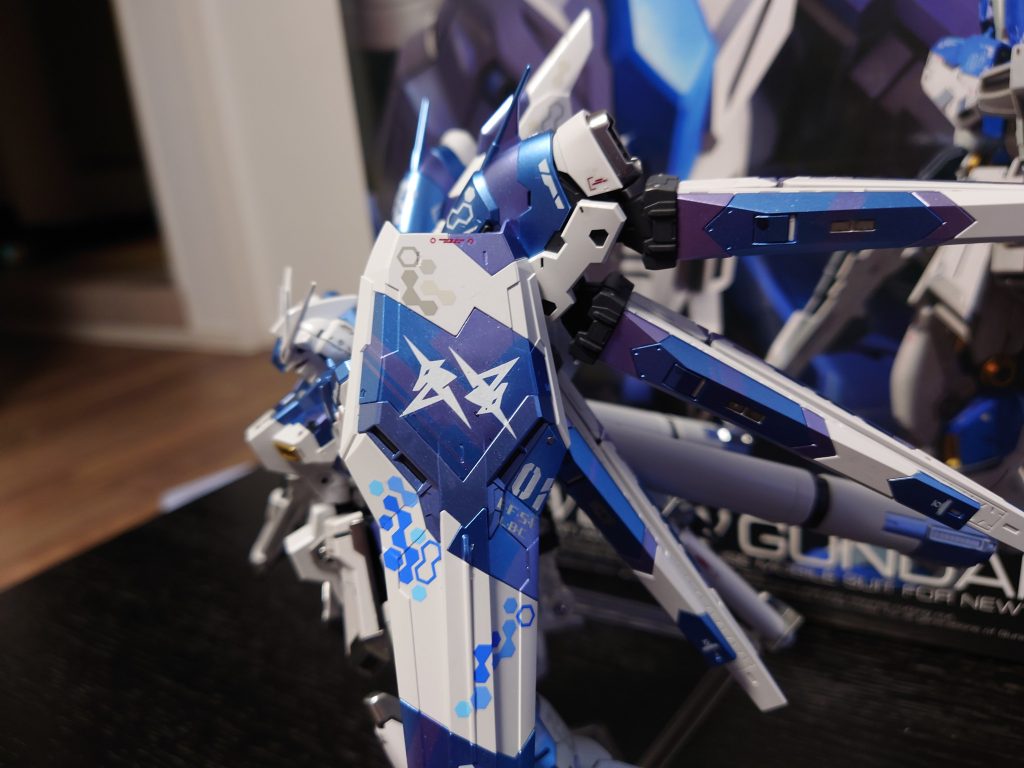 アムロのエンブレム。貼り方気に入ってます😂意味はないです（笑）