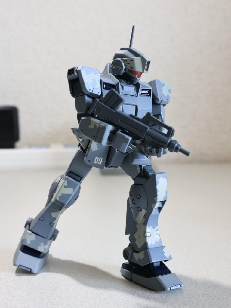 基地守備隊てきなスナイパーライフルも良いけどマシンガンも似合う!