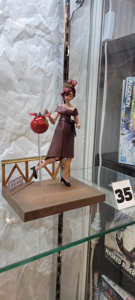 ショッピングモールにて展示中！