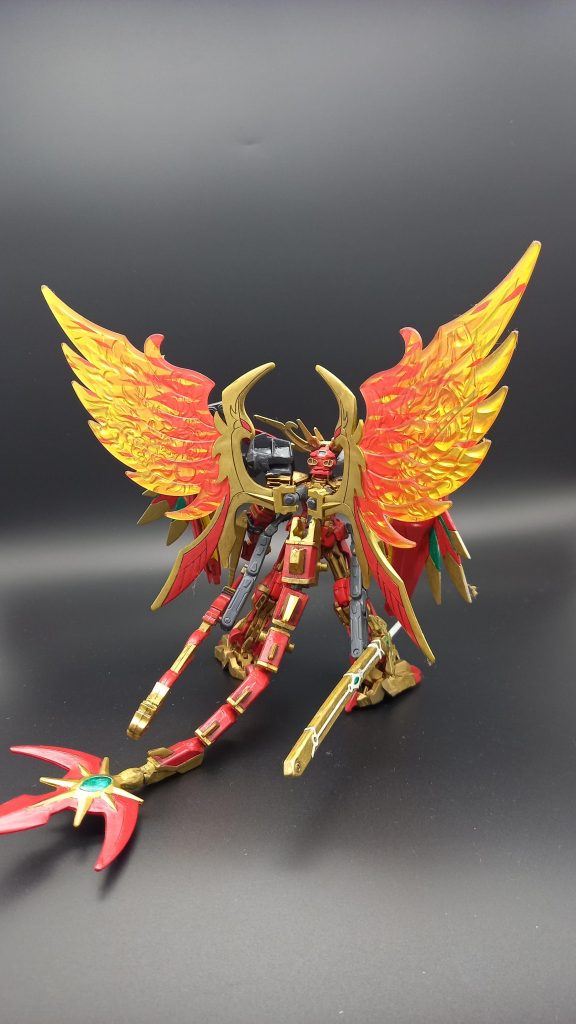 しっぽはポリキャプを入れて可動域を広げてあります