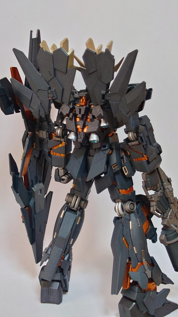 HGUCバンシーノルン–3枚目/制作者：たいら