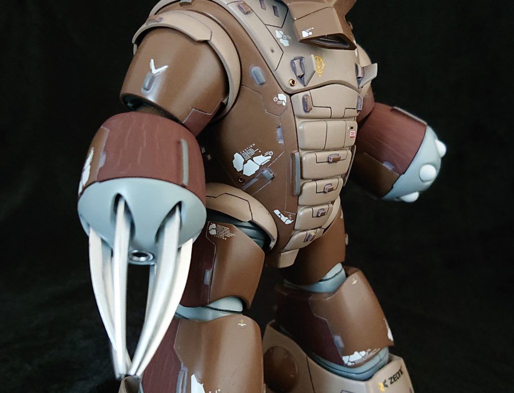 部屋に飾る上で問題は、ハンド。差し替え択一だから😤①伸びたアイアンネイルか?(泡立て器みたい🤔)