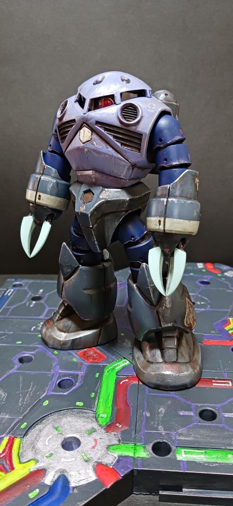 ベロウズリムに、モールドいれました。上腕部の帯はucズゴックから、頂きました。