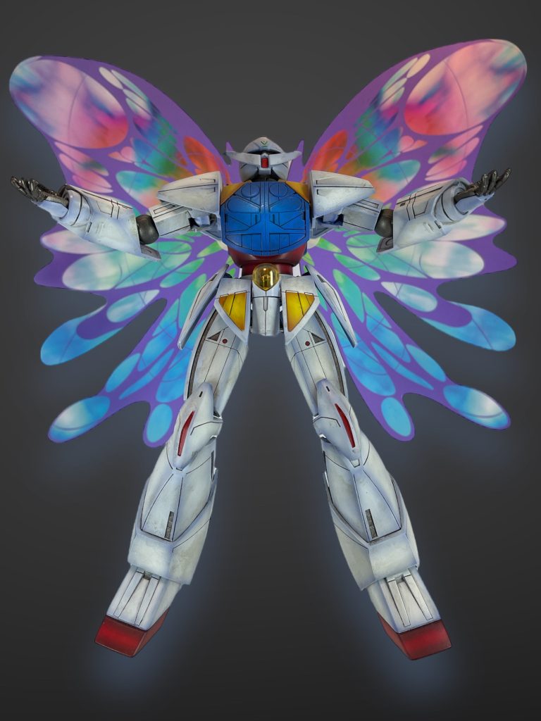 よく仲間内でVSシリーズやったりするんですが、彼はよくターンエーを使いまして、どう考えてもそっからコンボ繋がらねぇだろ…と思う場面でも覚醒技（月光蝶）を打つんですよね。もちろんスカる訳なんですが、月光蝶で皆殺しするんだという強い意志を感じます。そんな感じで【彼＝月光蝶】みたいなイメージがあるので、当初考えてもなかったんですが月光蝶ユニットも買いました（転売ヤーの餌食に）でもまぁ迫力があって買って正解でした。