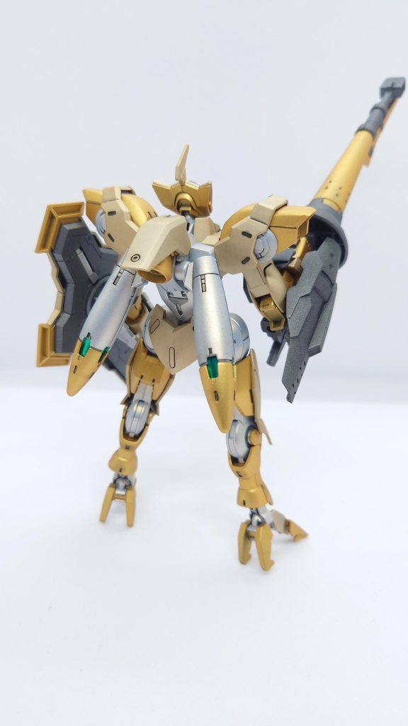 スケール的にランスが少し大きすぎるかな？　