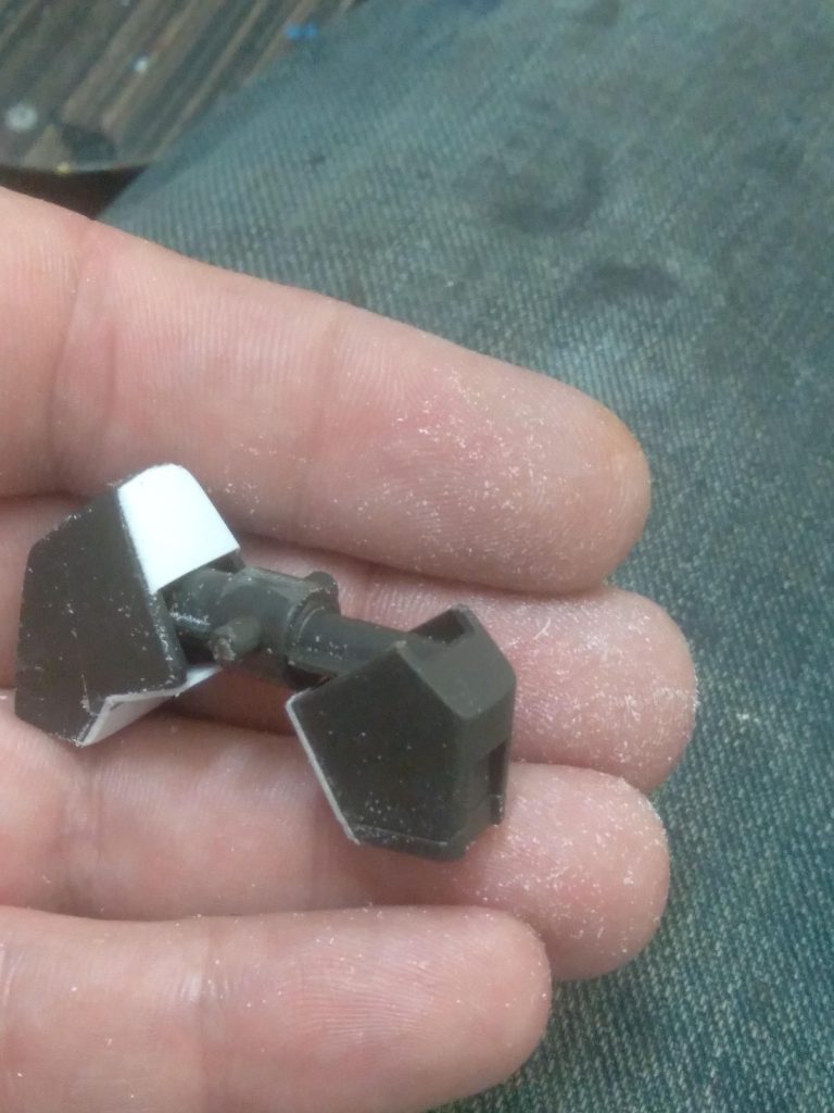 I used plastic plate to cover the hollow areas on the feet