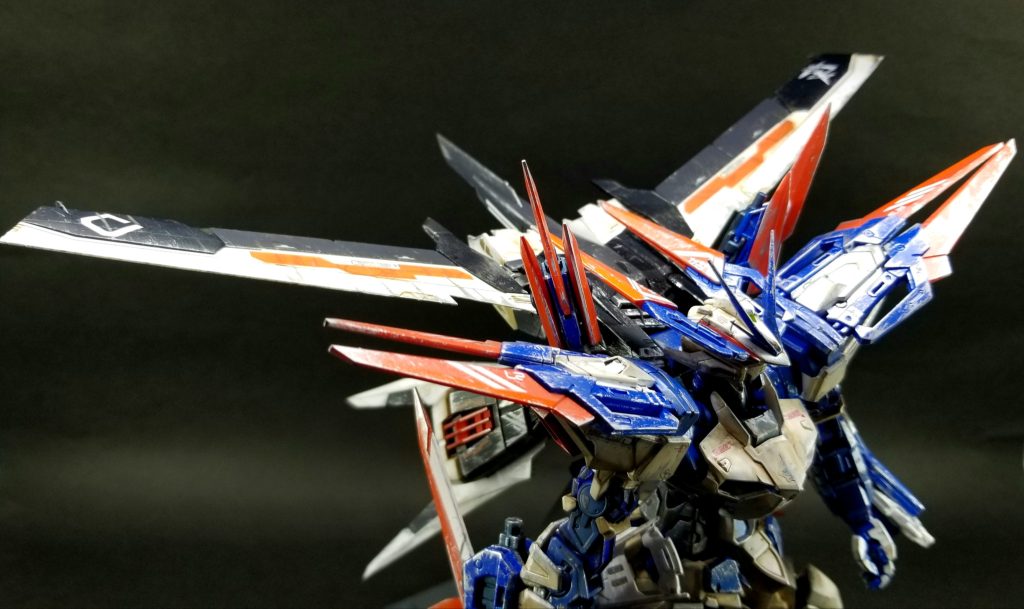 ウェザリングも、ウェザリングカラーやらマーカーやらマスターやら、使ってみました。ウォッシング、ドライブラシ、スポンジポンポンにも、チャレンジ。