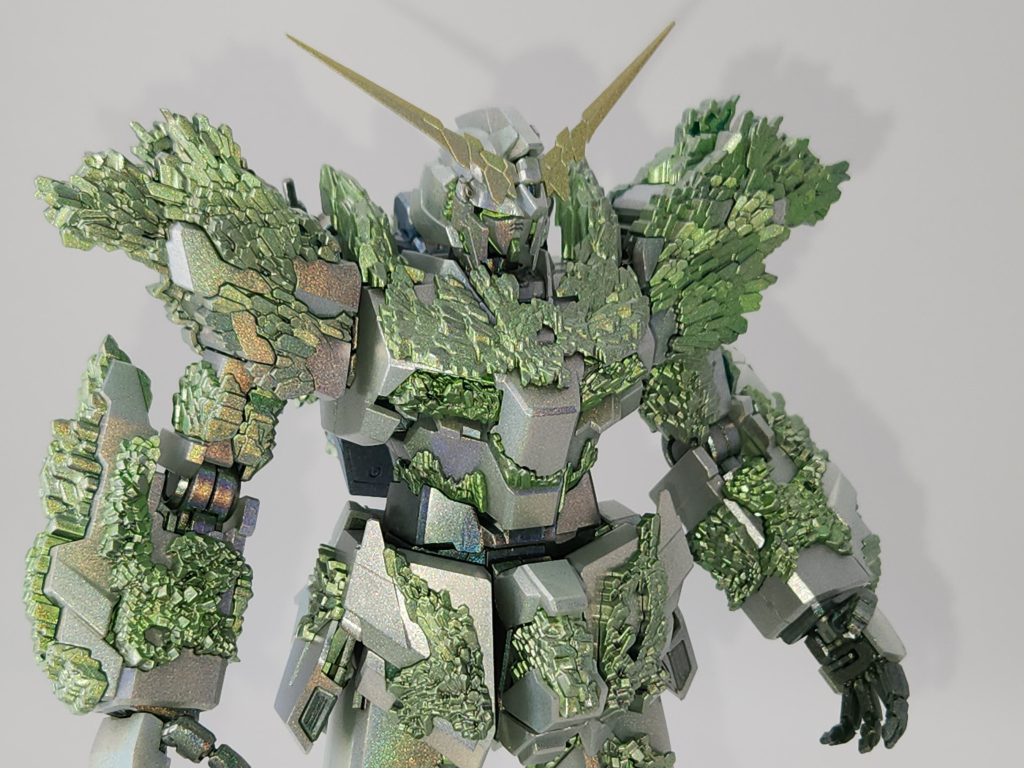 究極レインボーの塗装は失敗覚悟していたのですが、何とかなりましたね。今後割れとか劣化がくるかもしれませんが、、、。