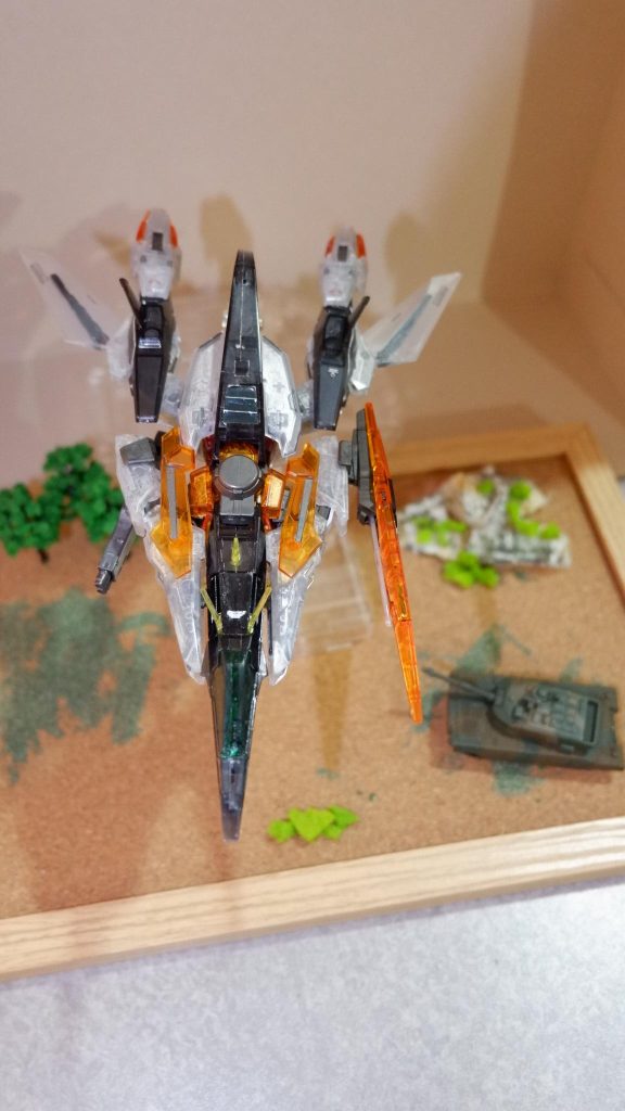 キュリオスといえば変形!トミカプレミアムの戦車さんと一緒に