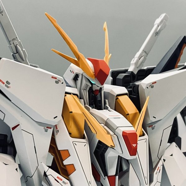 クスィ−ガンダム　ロールアウト