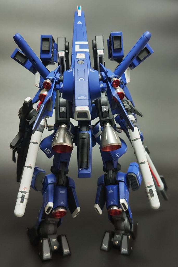 前後左右から。