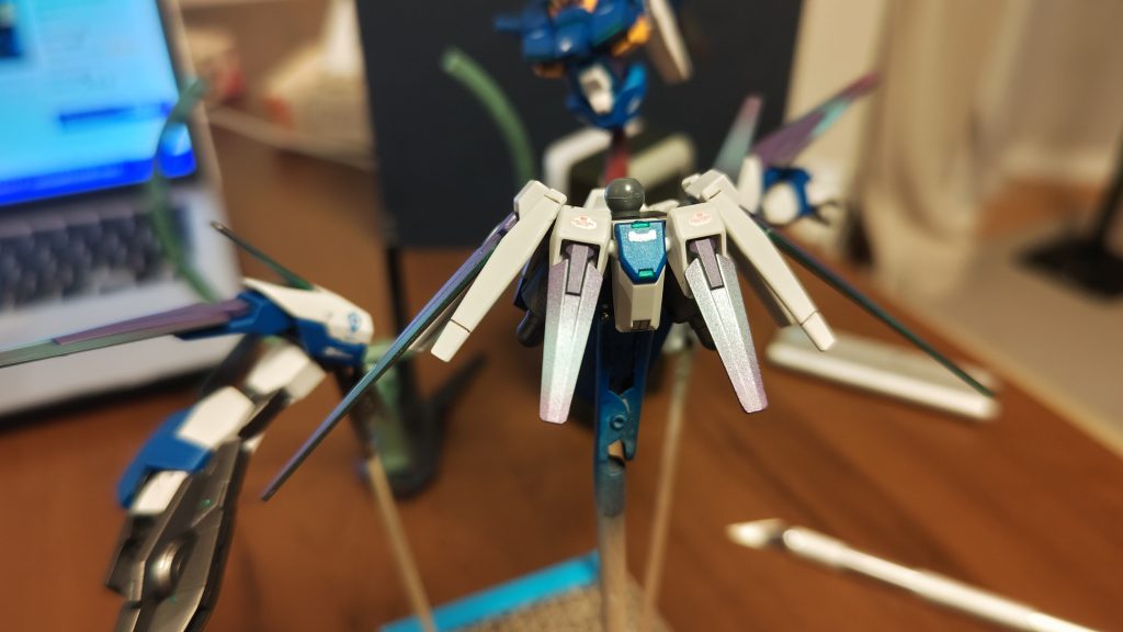 ガンダムAGE-FX HG全塗装–8枚目/制作者:かつらく