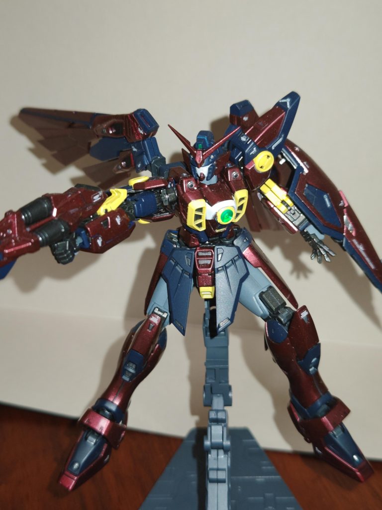 バスターライフルを構えてポージング