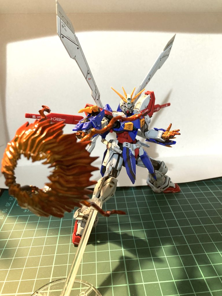 拡張のクリアパーツもグラデーション塗装しました。