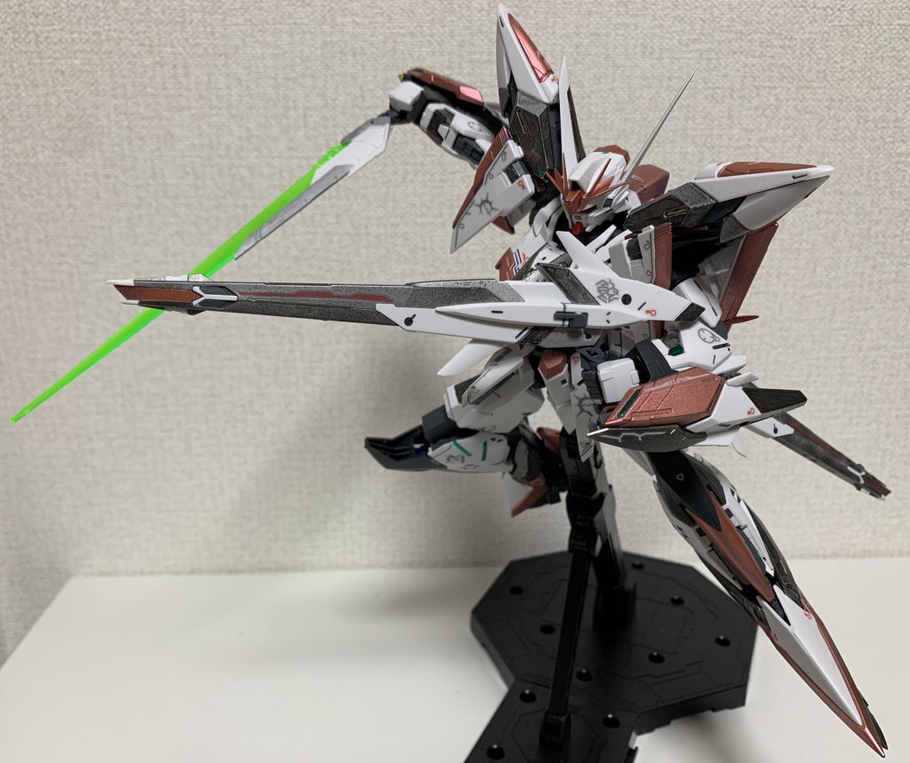 いやーさすが最新のガンダムはカッコいい♪ガンマカエアブラシは缶は使わず安いコンプレッサー使ってます♪