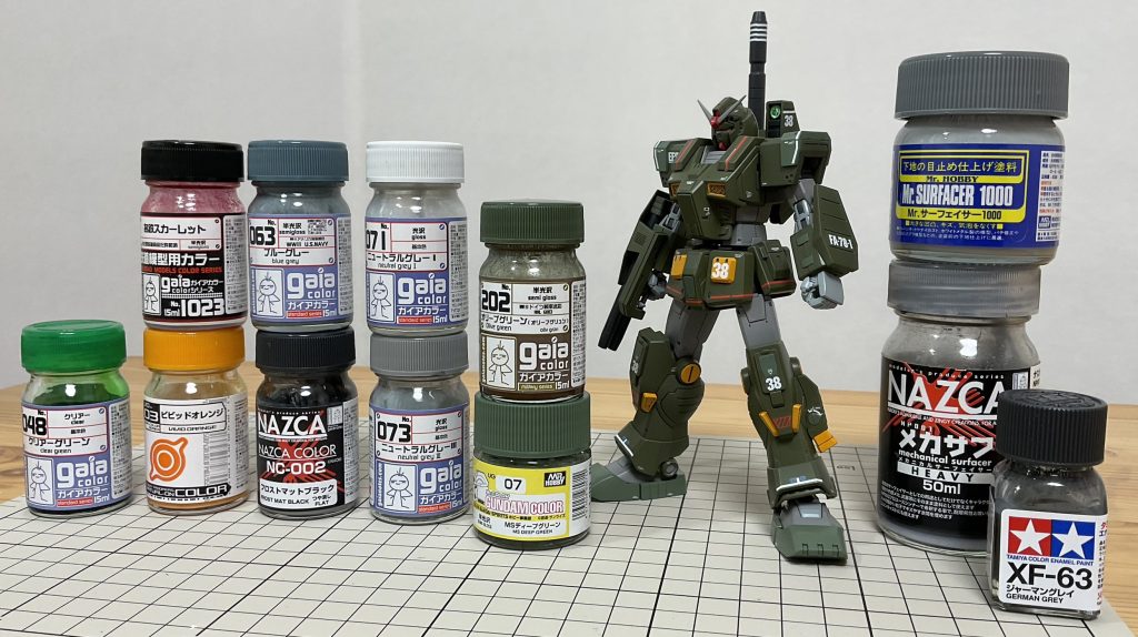 今回使用した塗料です。下地：サーフェイサー1000本体グリーン①：オリーブグリーン本体グリーン②：MSディープグリーン本体グレー：ニュートラルグレーⅢ本体レッド：名鉄スカーレット本体オレンジ：ビビッドオレンジフレーム①：メカサフ　ヘヴィフレーム②：ニュートラルグレーⅠ＋ニュートラルグレーⅢ＋ブルーグレー＋クリアーグリーンスミ入れ＋部分塗装：ジャーマングレイ