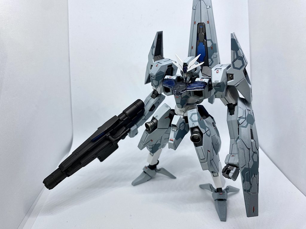 今回は胴を3mmほど伸ばしたくらいで特には弄らず、筋彫りや塗装をメインに頑張ってみました。