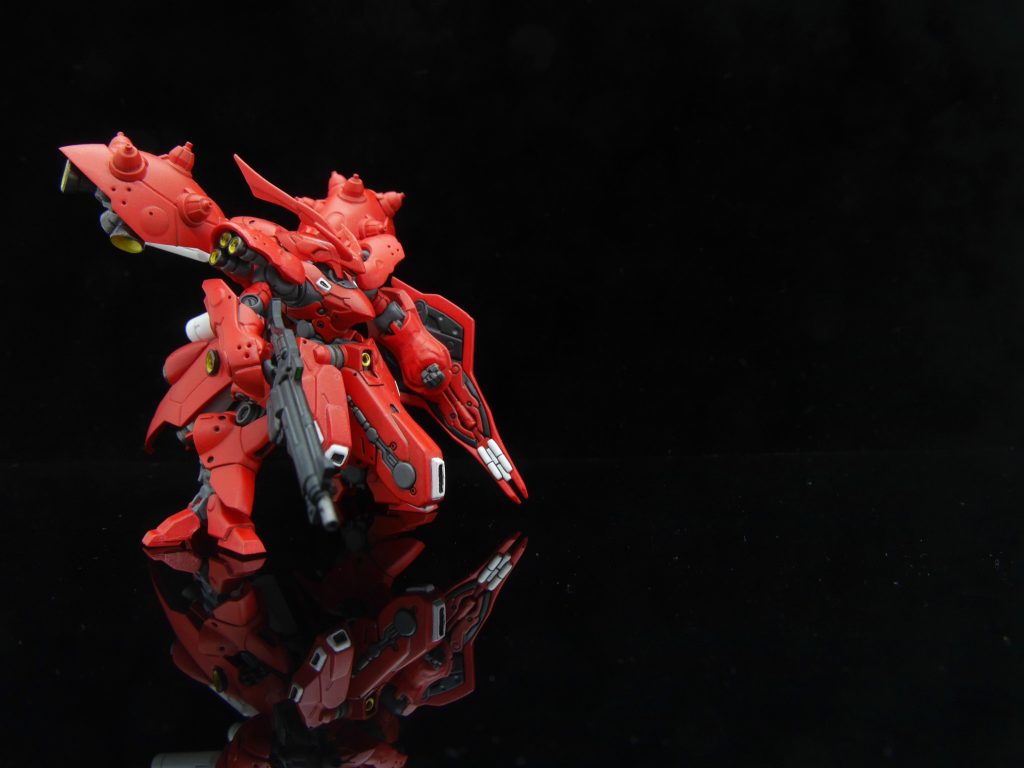 撮影ブース買って、カメラの設定を調べつつ色々弄ってみて、何とか撮影出来ました。。。。撮影って大変ですね、、、(-_-;)