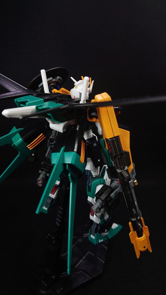 使用した塗料タミヤカラースプレー・ブラック・ゴールド・ダークブルー・ブリリアントオレンジ・コバルトグリーンMr.カラースプレー・ニュートラルグレー・黒鉄色・モンザレッド