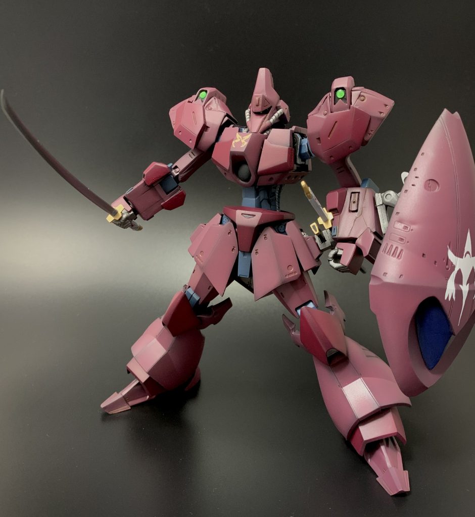 ガルバルディに日本刀が似合うかと言うと•••ですが、まぁ刀は誰が持ってもカッコいいですよ。