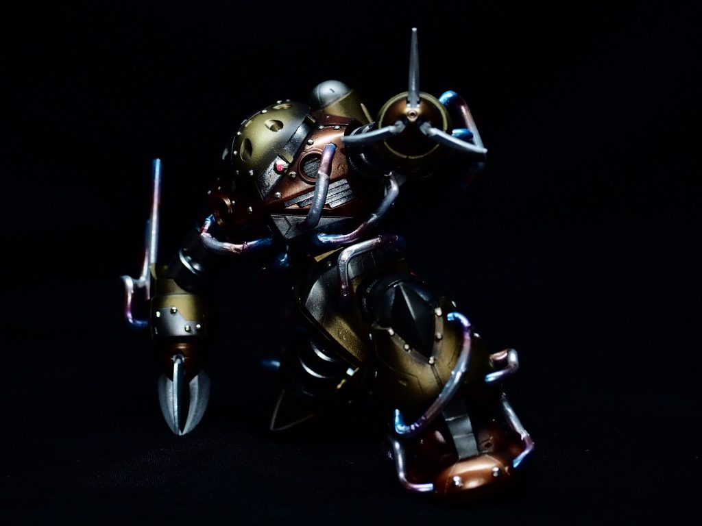 そしてこの一枚は片膝ついて、「ちょっ、ちょっとタンマ💦」のポーズ!