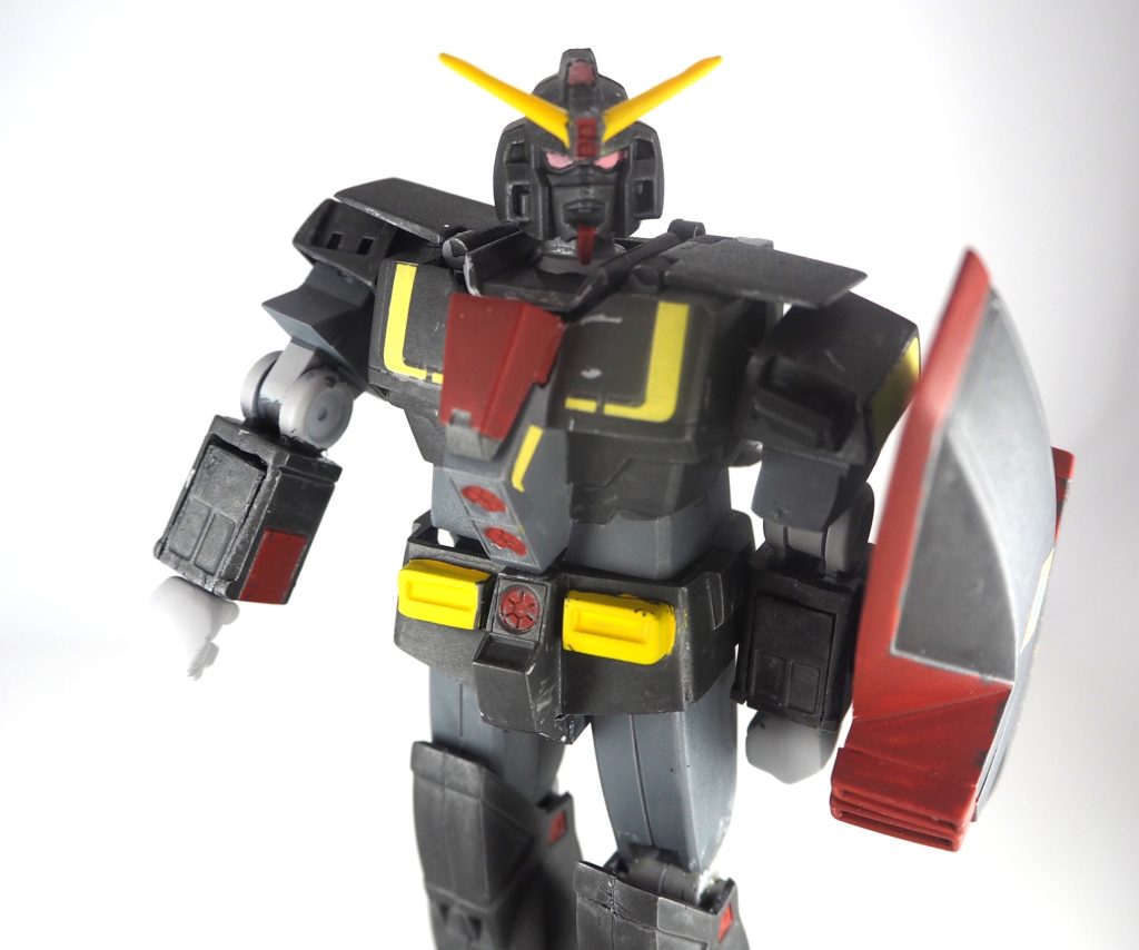 あまりうまくいかなかったサイコガンダム。エナメルで筆塗りはしてみましたが、、稼働部に接着剤流れ込んだりともうデクの棒ですわ。、