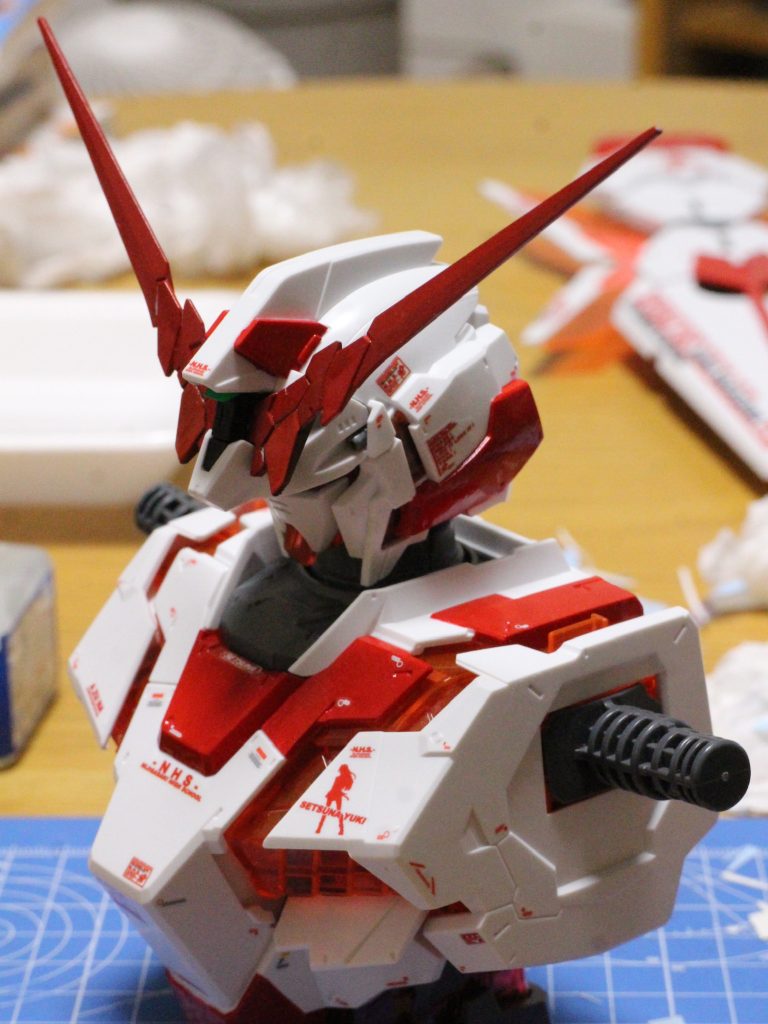 上半身だけでHGサイズくらいあります。(笑)