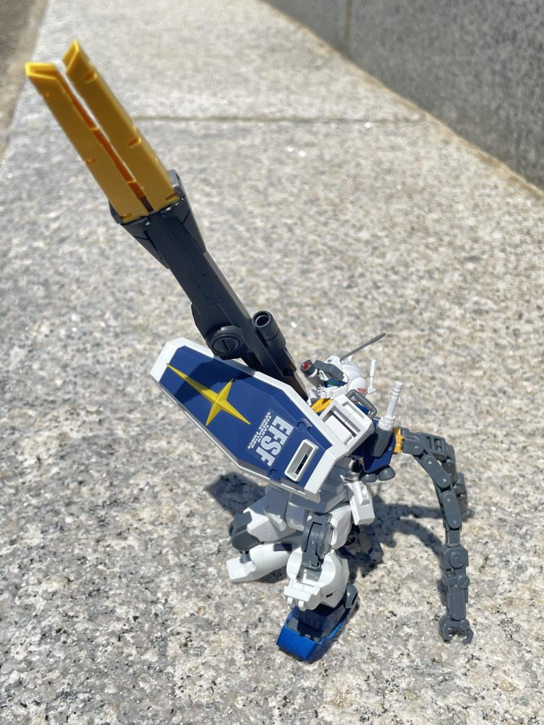 狙撃体制までポージング可能です！バックパックのアームはちゃんと稼働します狙撃時に展開して衝撃をロックさせます