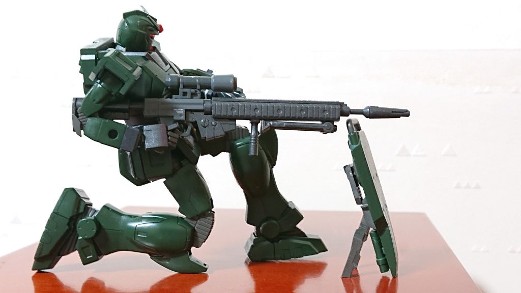 しゃがんでフルバーストの図ι(｀ロ´)ノ