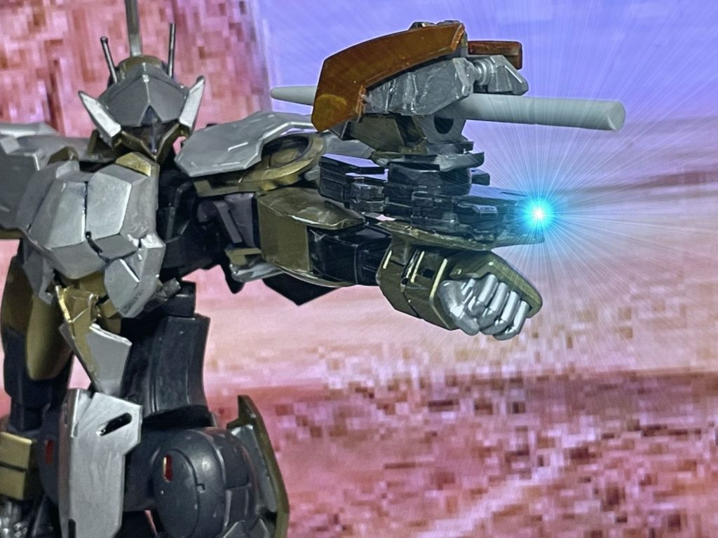 アーム・ビームガンハインドリーのランタンシールドに組み込まれているビームハンドガンを腕に直付けしたもの。隠し武器的に使用される。