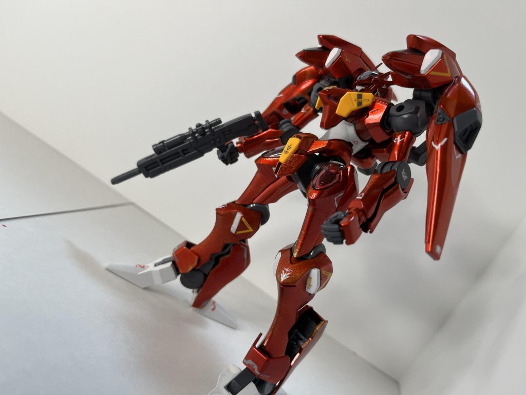 という事で約1年ぶりに新作を作りました。初めてのキャンディー塗装で中々上手くいかない事も多かったのですがやっぱり組み上げた時のワクワクは堪りませんね。失敗を糧にする。それが大人の特権と偉い人も言ってましたしこの経験は次の武器になると思って次に繋げていきます。また今週の日曜から2期目が始まる前に作れて良かったです。グエルよどうか幸せになっておくれよ…ご覧いただきありがとうございました!