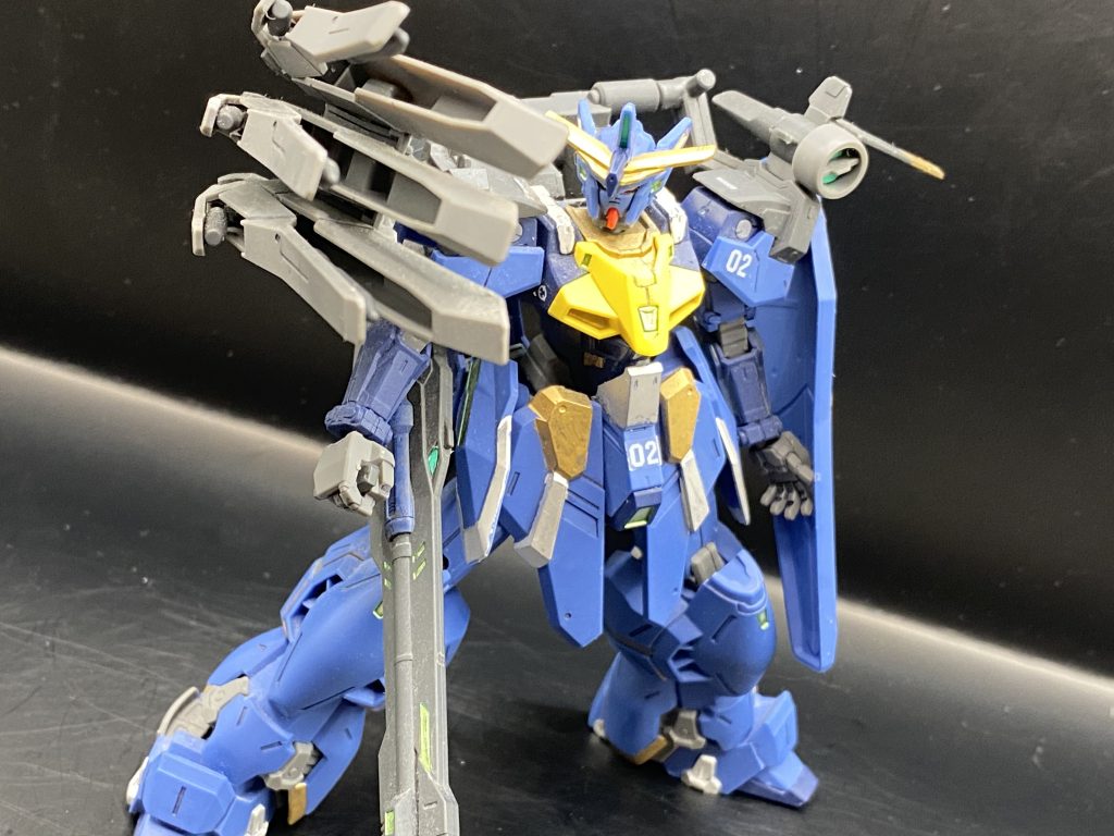 インテグレートミサイルランチャーは発射へと開閉ギミックがあり色々と遊べる作りになってます。