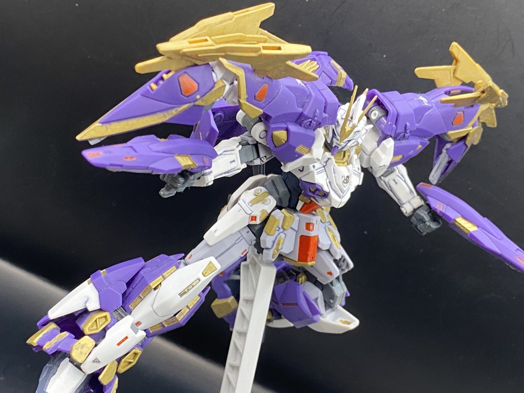 バックパックについてるビームライフル二丁持ち。決まってますね！