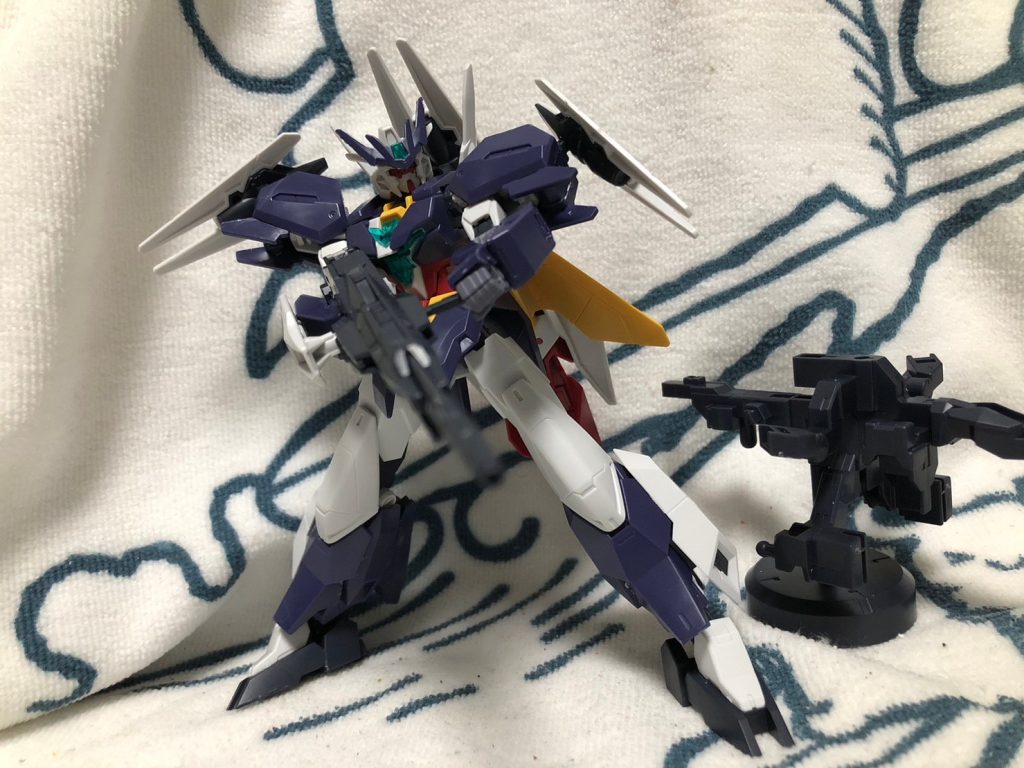 ユーラヴェンにしようと思ったきっかけですが，足のスラスターに目が行きまして、そこから選ぼうかなと思いました。